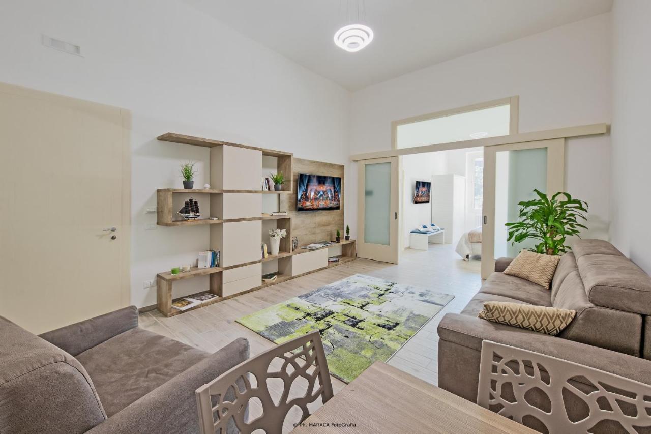 B&B Gianmarti Suite Lecce Bagian luar foto