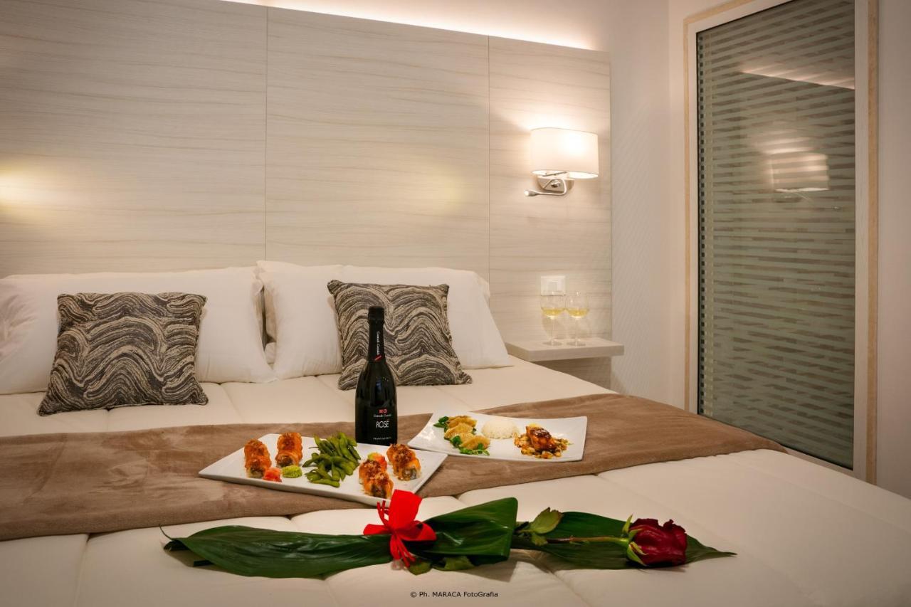 Hotiday Room Collection - Lecce Gianmarti Suite Bagian luar foto