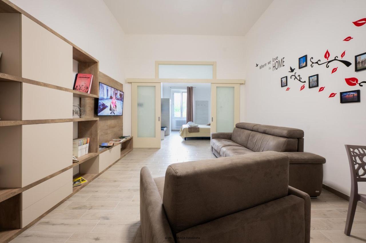 B&B Gianmarti Suite Lecce Bagian luar foto